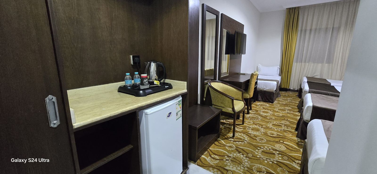 مشرفين محترفين